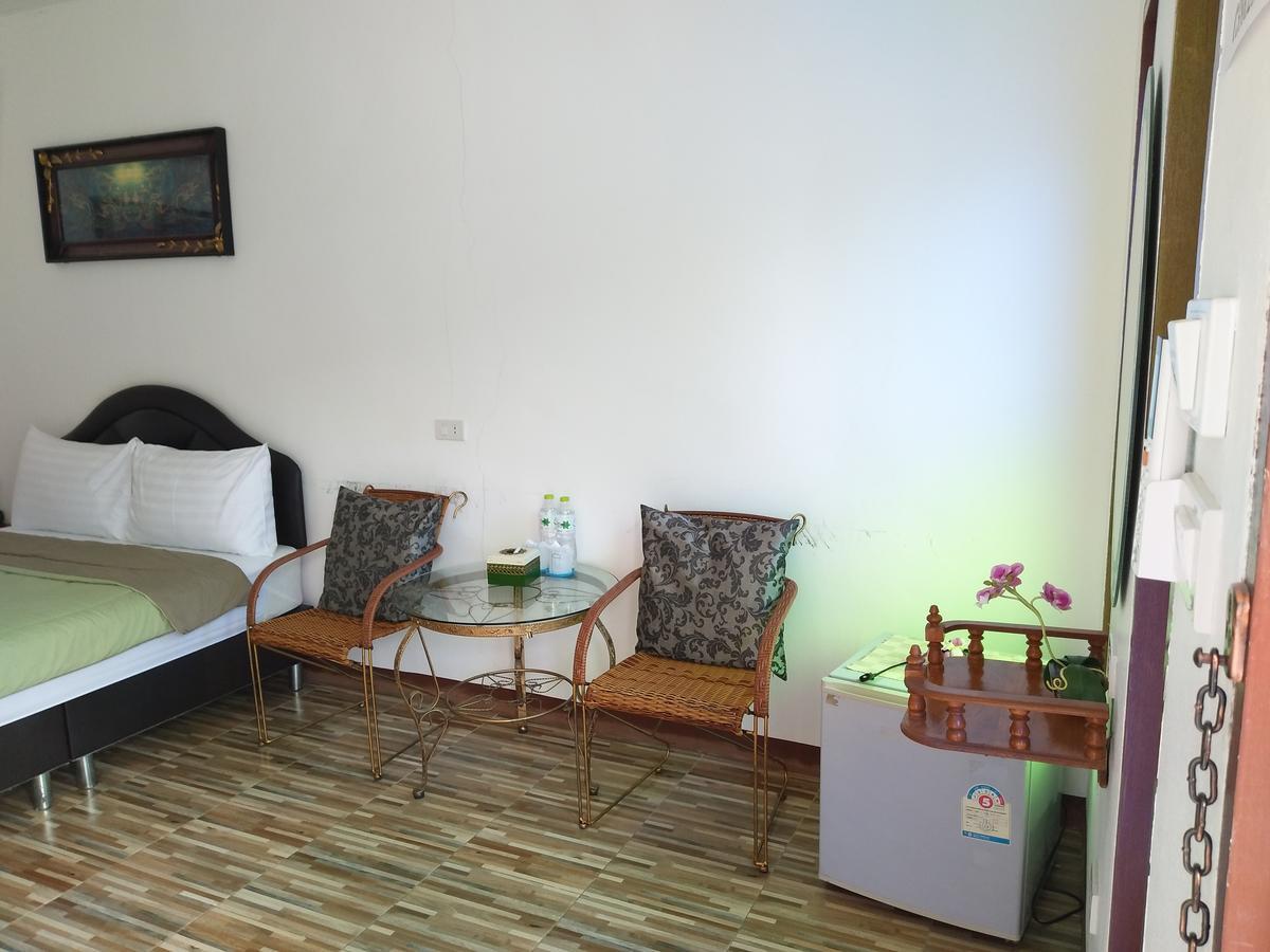 I Na Seaview Hostel ระยอง ภายนอก รูปภาพ